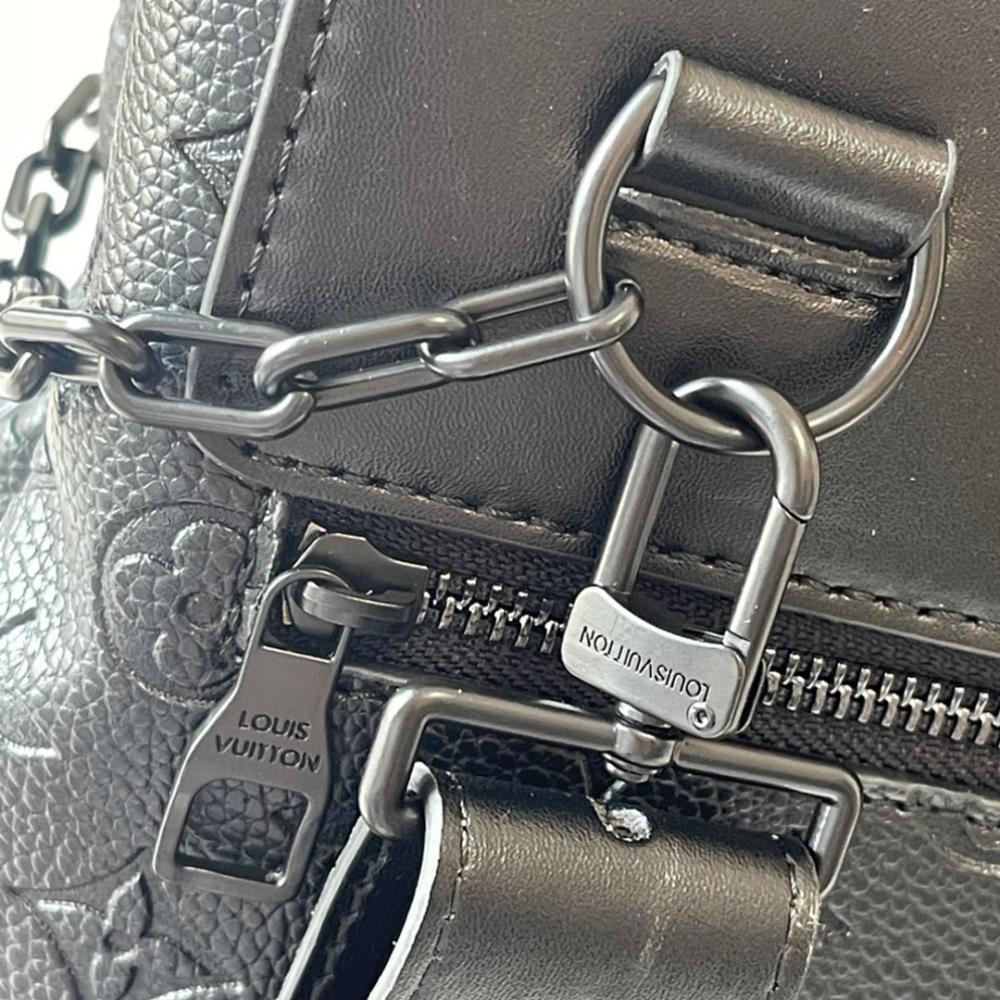 Italian-Inspired Elegant Travel Bag