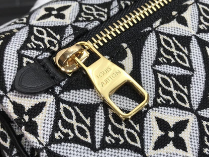Classic Crossbody Bag