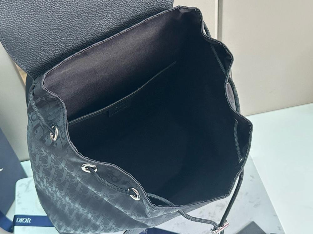 Stylish Premium Calfskin Top Handle Bag