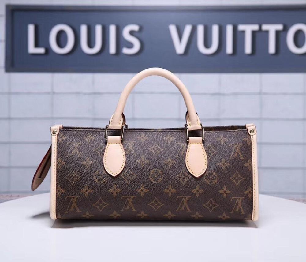 Luxury Gold Crossbody Bag – Special Edition