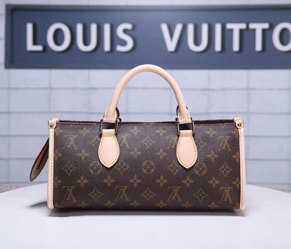 Luxury Gold Crossbody Bag – Special Edition