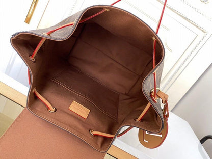 Italian-Inspired Elegant Leather Crossbody Bag