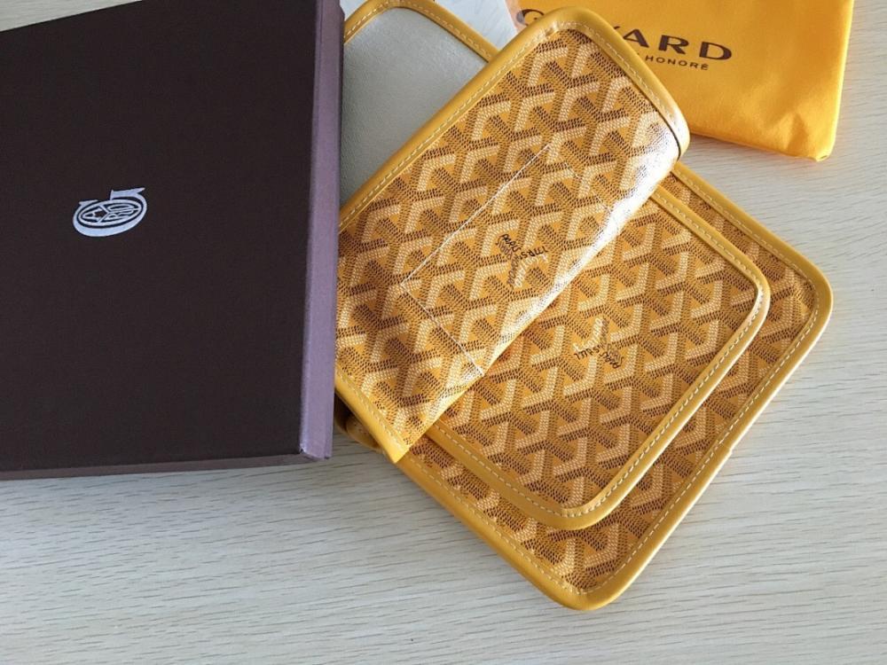 Modern Leather Crossbody Bag