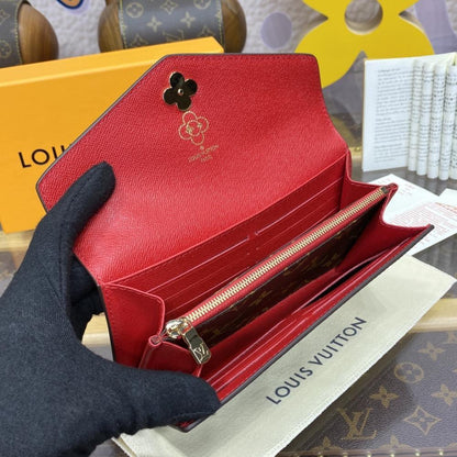 Practical Elegant Wallet