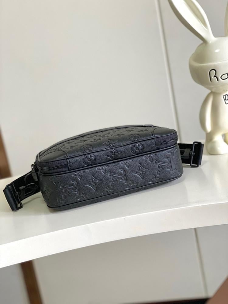 Elegant Monogram Bag – Limited Edition