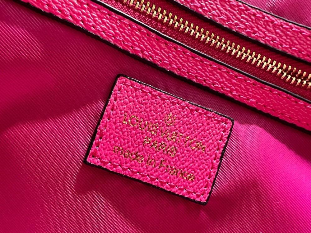 Elegant Stylish Leather Shoulder Bag – Limited Edition