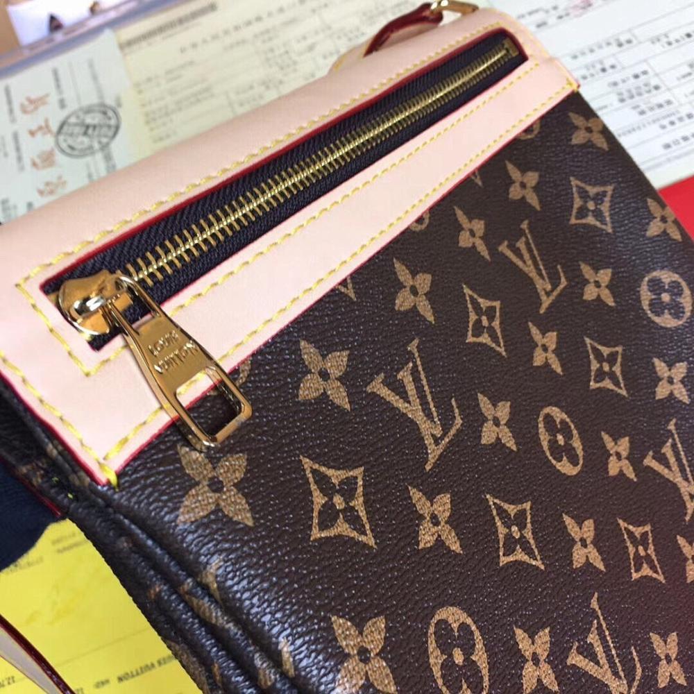 Italian-Inspired Elegant Leather Bag