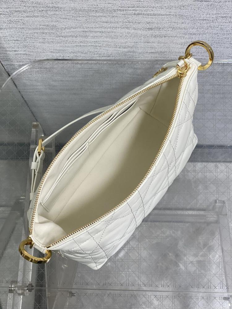 Classic Leather Shoulder Bag