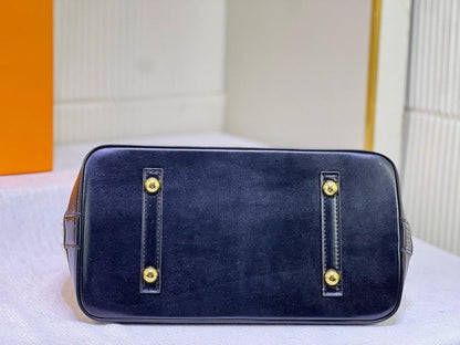 Elegant Leather Top Handle Bag – Limited Edition
