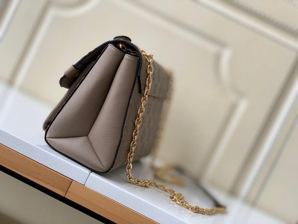 Elegant Stylish Leather Shoulder Bag