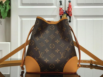 Classic Elegant Shoulder Bag