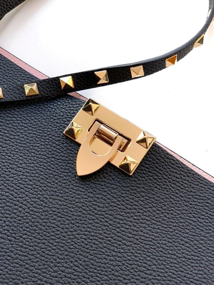 Elegant Stylish Calfskin Shoulder Bag – Limited Edition