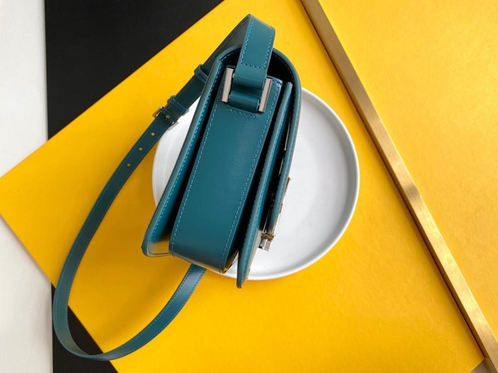 Stylish Leather Top Handle Bag – Special Edition