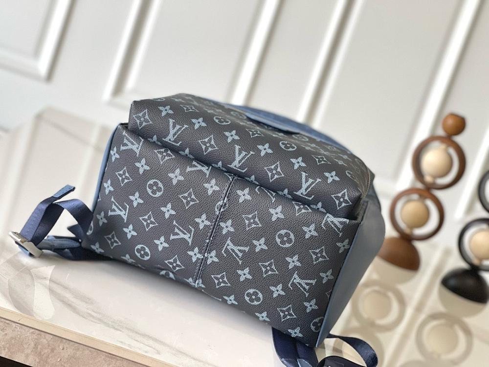 Stylish Blue Leather Backpack – Limited Edition