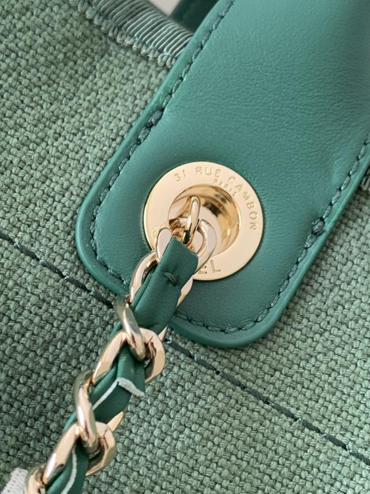 Alma Tote Bag