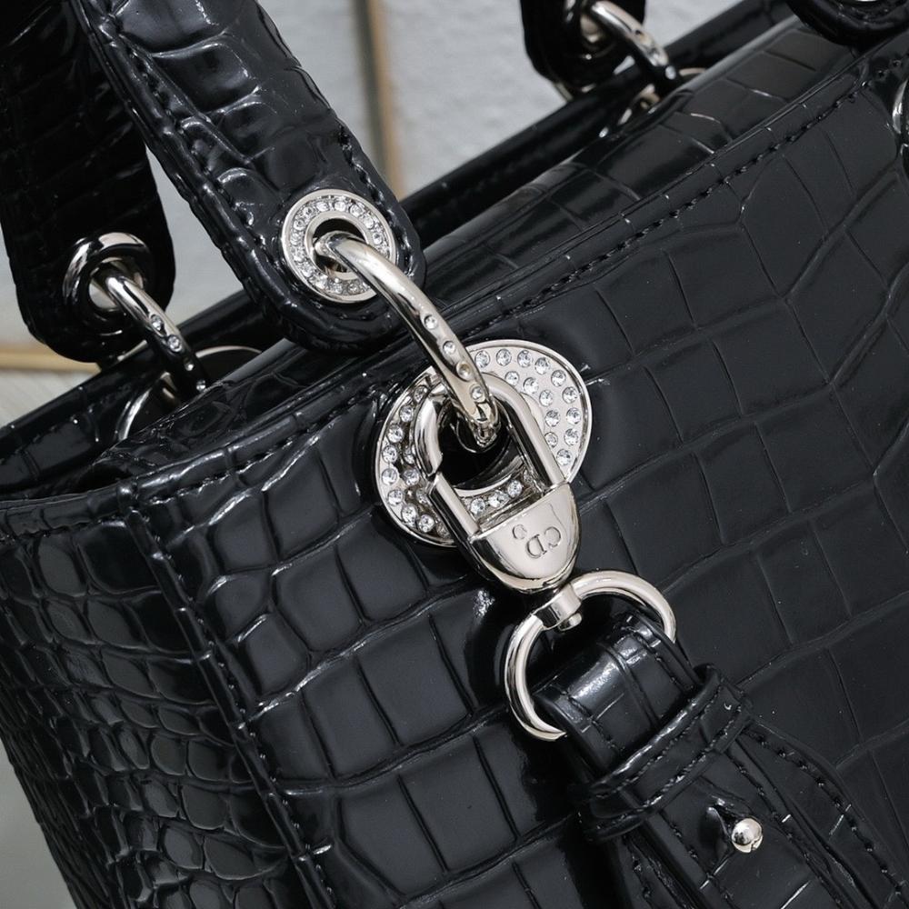 Luxury Quilted Leather Bag – Special Edition