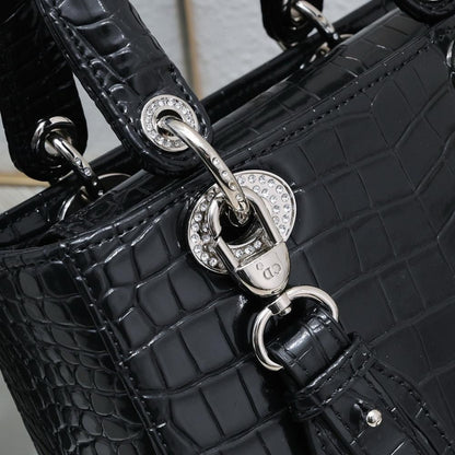 Luxury Quilted Leather Bag – Special Edition