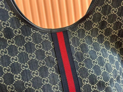 Elegant Top Handle Bag – Limited Edition
