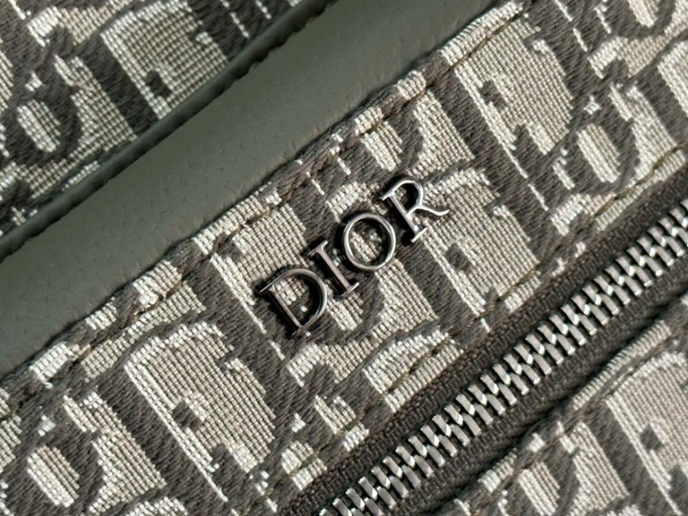 Elegant Refined Quilted Jacquard Shoulder Bag