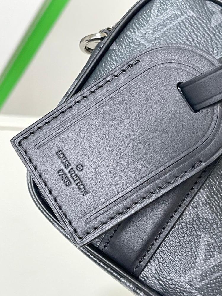 Classic Modern Shoulder Bag