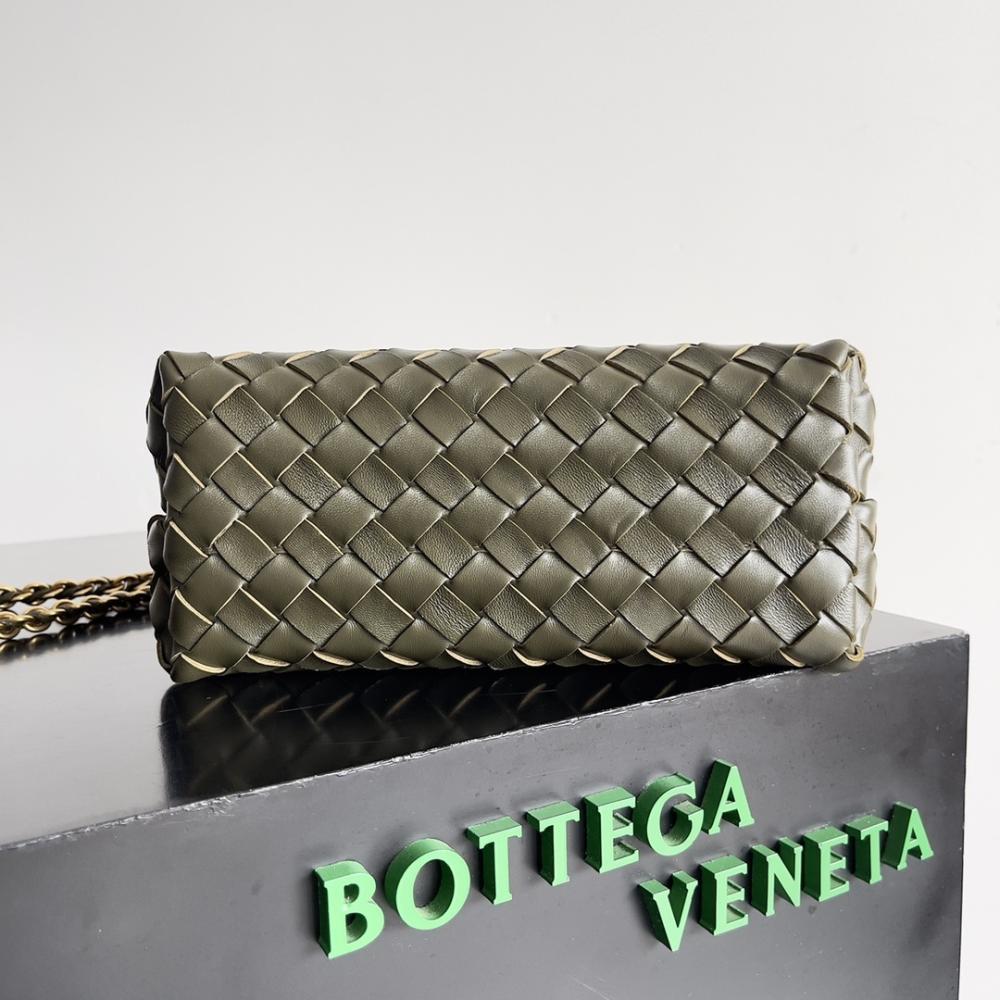 Classic Leather Shoulder Bag