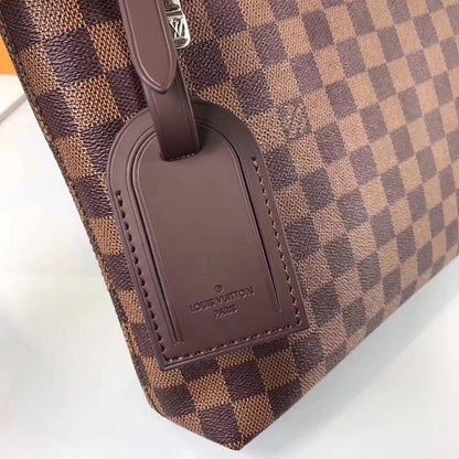 Stylish Leather Shoulder Bag – Limited Edition