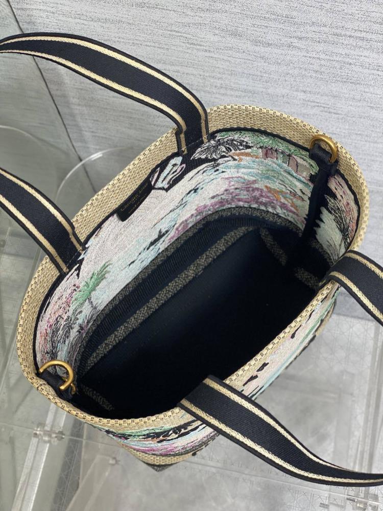 Embroidered Shoulder Bag