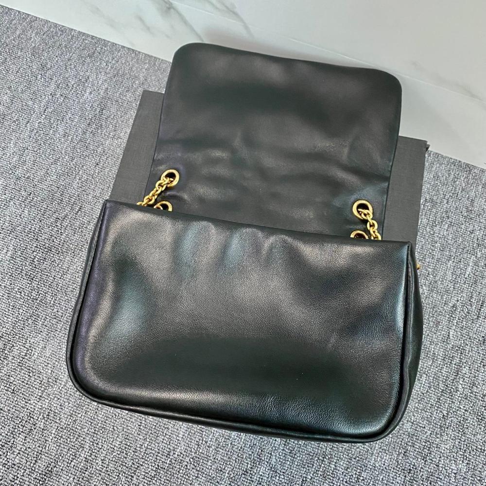 Elegant Shoulder Bag