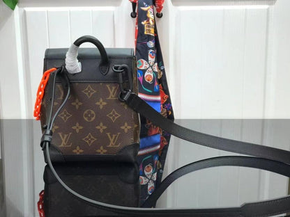 Elegant Shoulder Bag