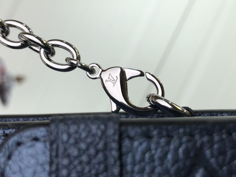 Elegant Crossbody Bag