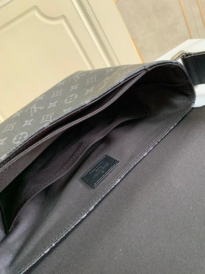 Classic Premium Shoulder Bag