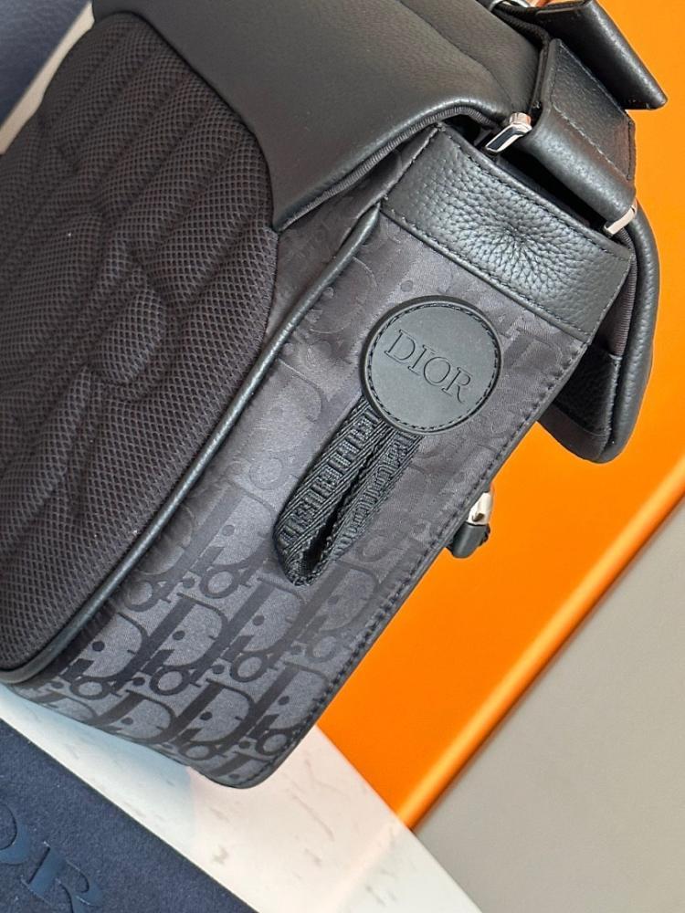 Modern Italian-Inspired Black Quilted Leather Shoulder Bag