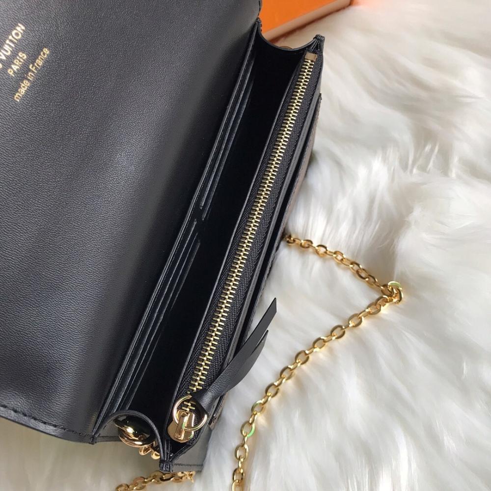 Italian-Inspired Luxury Leather Crossbody Bag