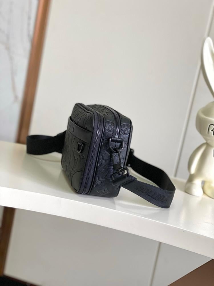 Elegant Monogram Bag – Limited Edition