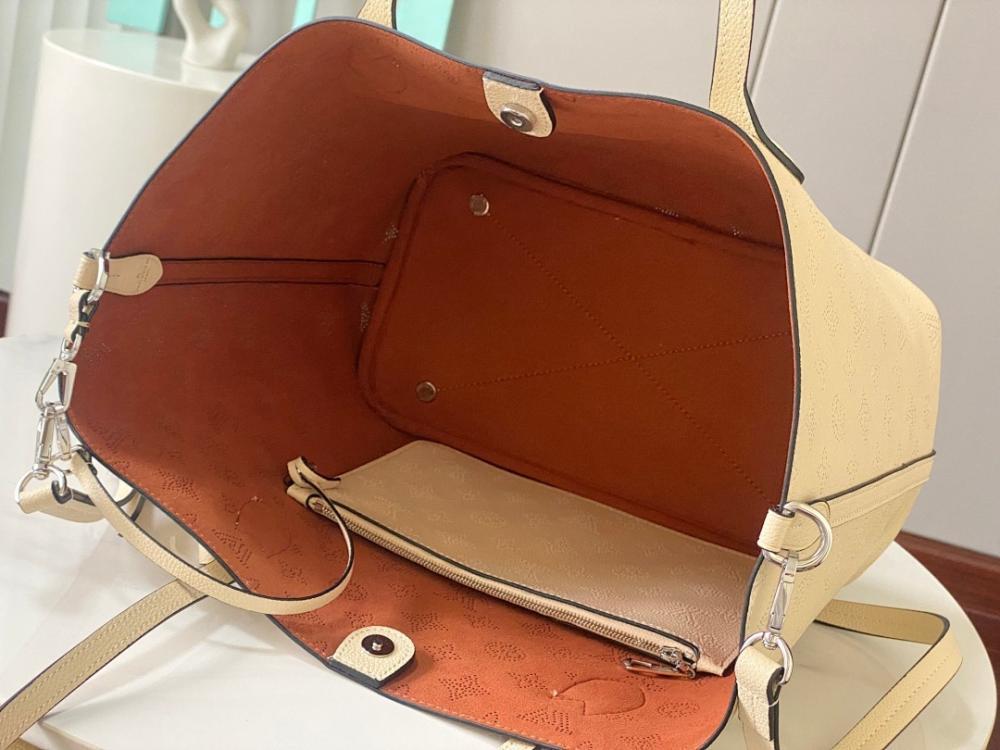 Italian-Inspired Luxury Calfskin Shoulder Bag