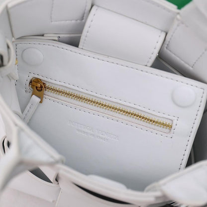 Modern Refined Woven Leather Crossbody Bag