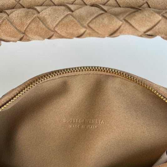 Stylish Shoulder Bag – Special Edition