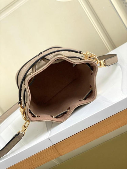 Luxury Elegant Printed Leather Shoulder Bag – Limited Edition