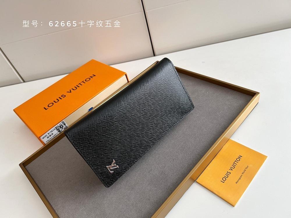 Modern Refined Wallet