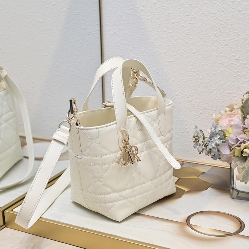 Alma Calfskin Shoulder Bag
