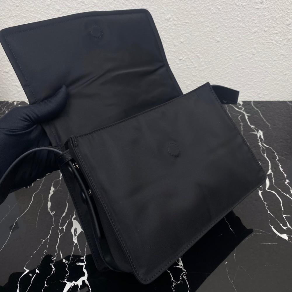 Practical Luxury Shoulder Bag