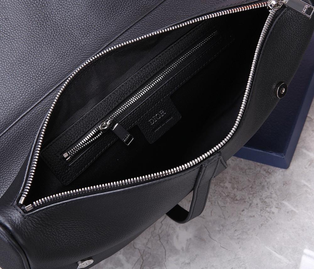 Saddle Black Calfskin Shoulder Bag