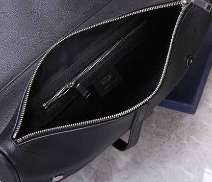 Saddle Black Calfskin Shoulder Bag