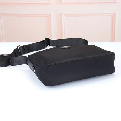 Stylish Shoulder Bag – Limited Edition