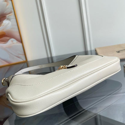 Elegant Refined Bag