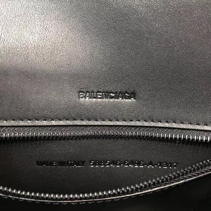 Classic Leather Shoulder Bag