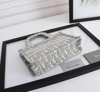 Stylish Refined Blue Embroidered Canvas Shoulder Bag