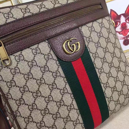 Alma Red Crossbody Bag