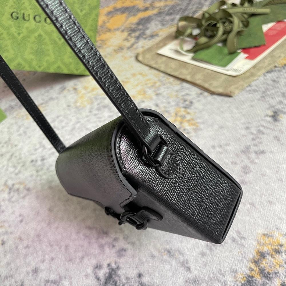 Modern Refined Top Handle Bag