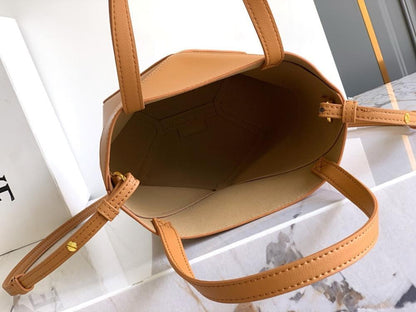 Modern Leather Crossbody Bag – Special Edition